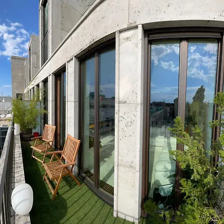 Nexliving Brandenburger Tor Apart Otel Berlin