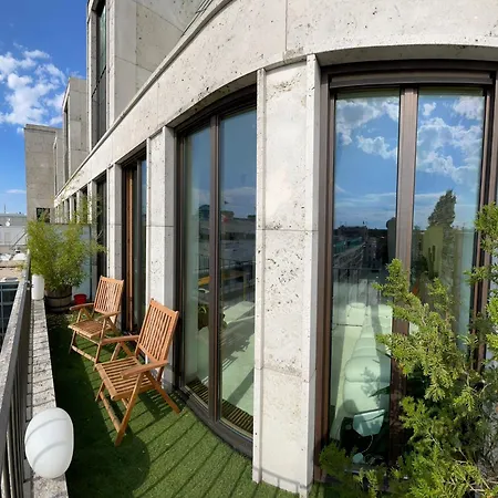 Nexliving Brandenburger Tor Aparthotel Berlino